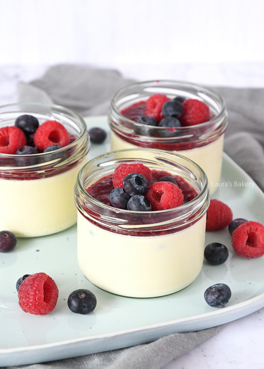 Fresh berry panna cotta recipe (no bake dessert)