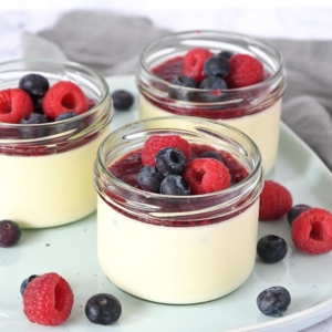 berry panna cotta