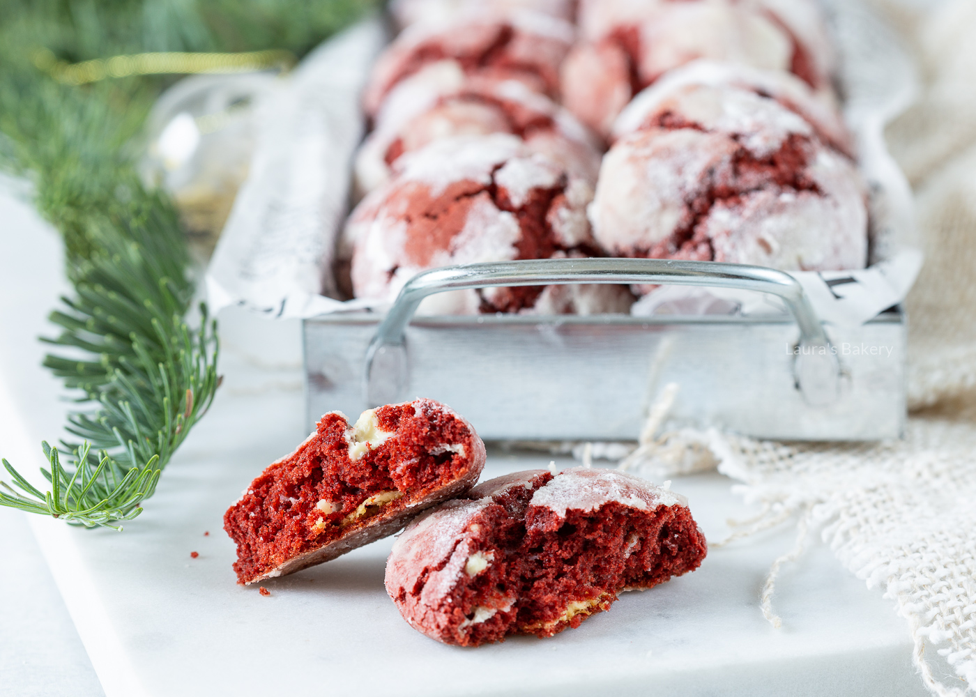 Red Velvet Crinkle Cookies (1)