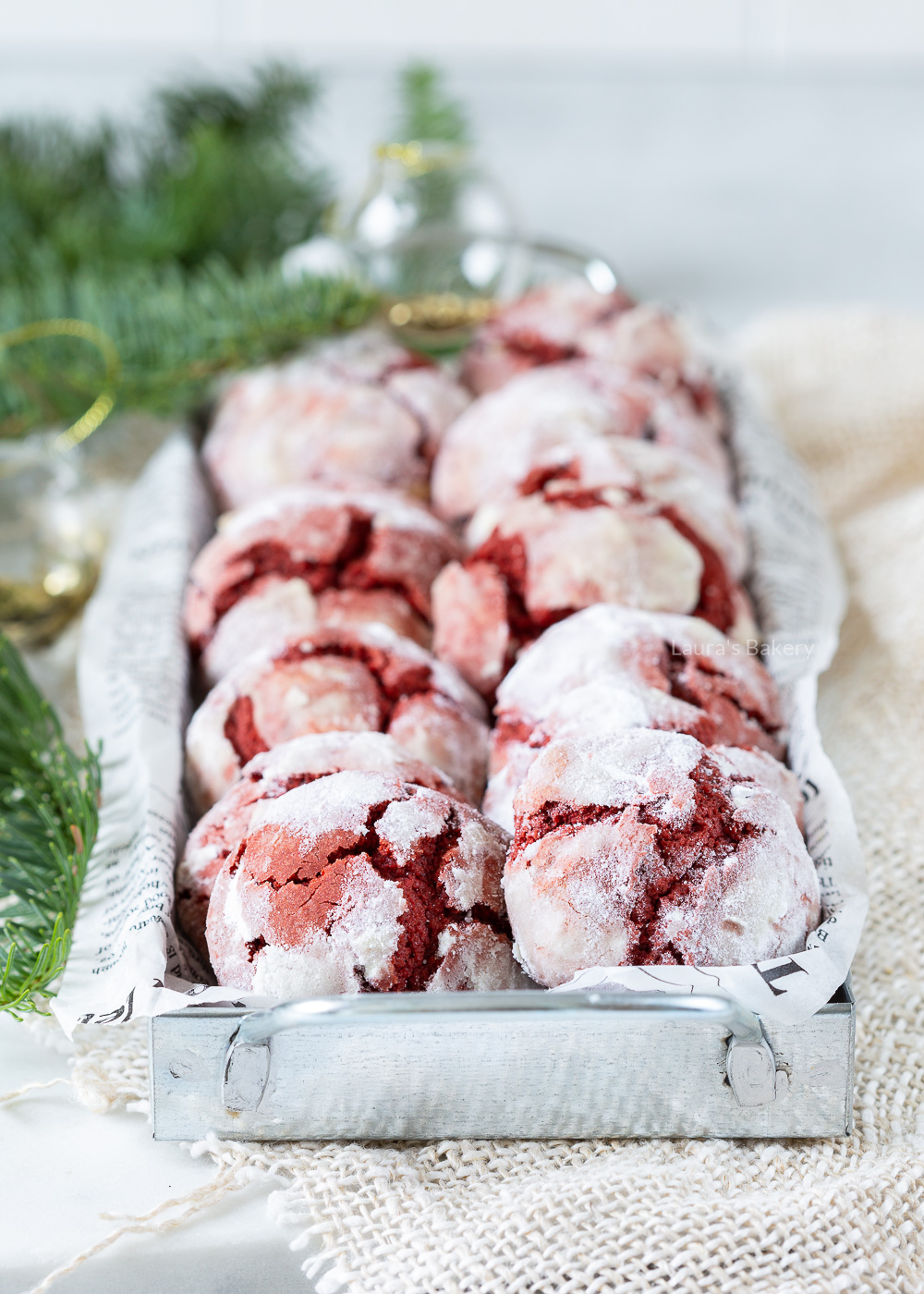 Red Velvet Crinkle Cookies (2)