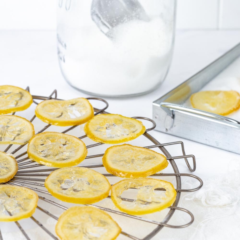 How to make candied lemon slices (easy recipe!)