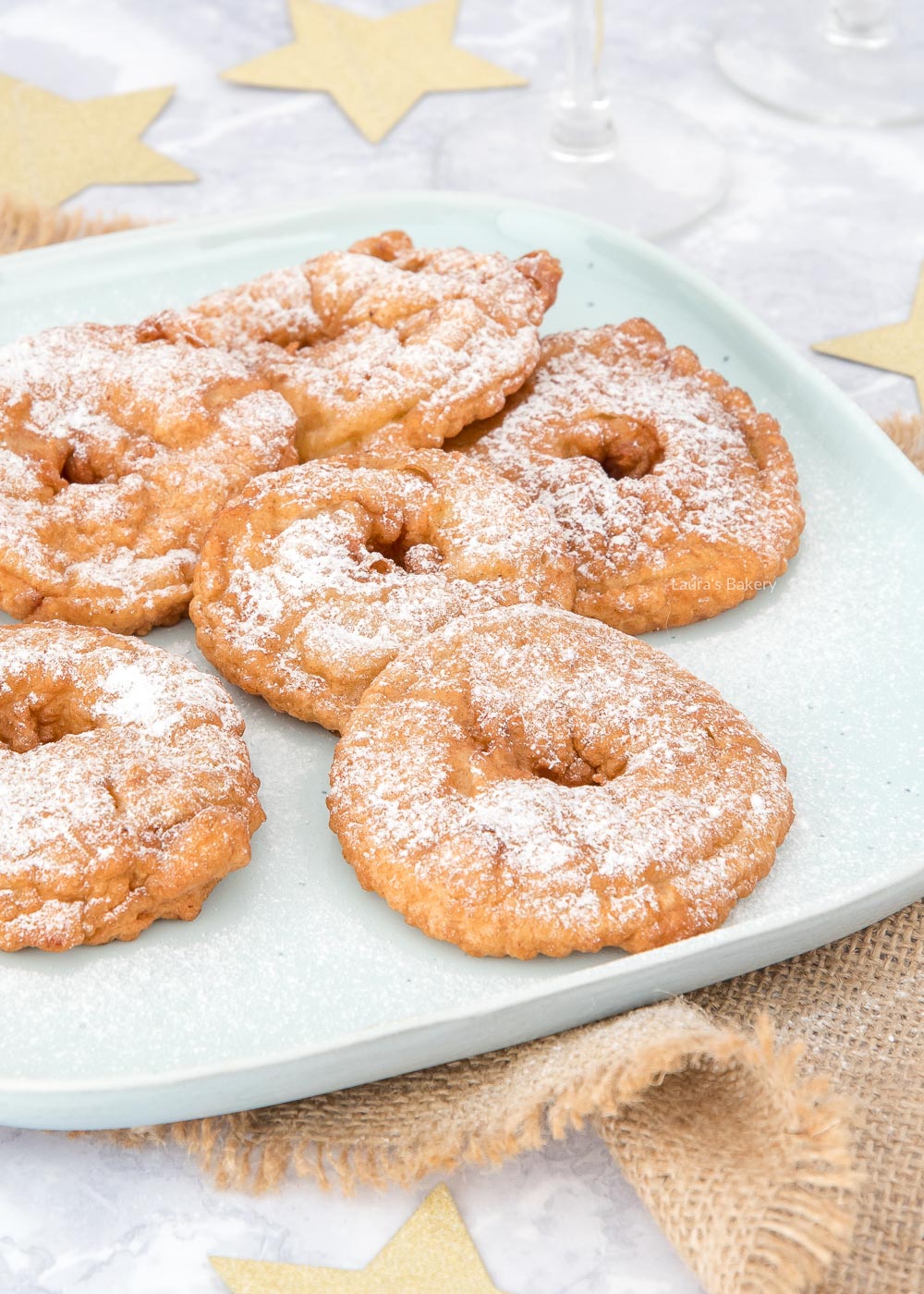 Dutch apple beignets recipe (apple doughnuts)