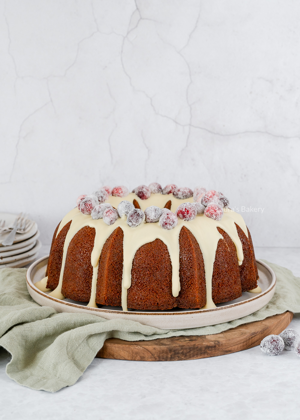 gingerbread bundt cake with white chocolate-1