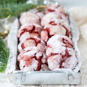 red velvet crinkle cookies