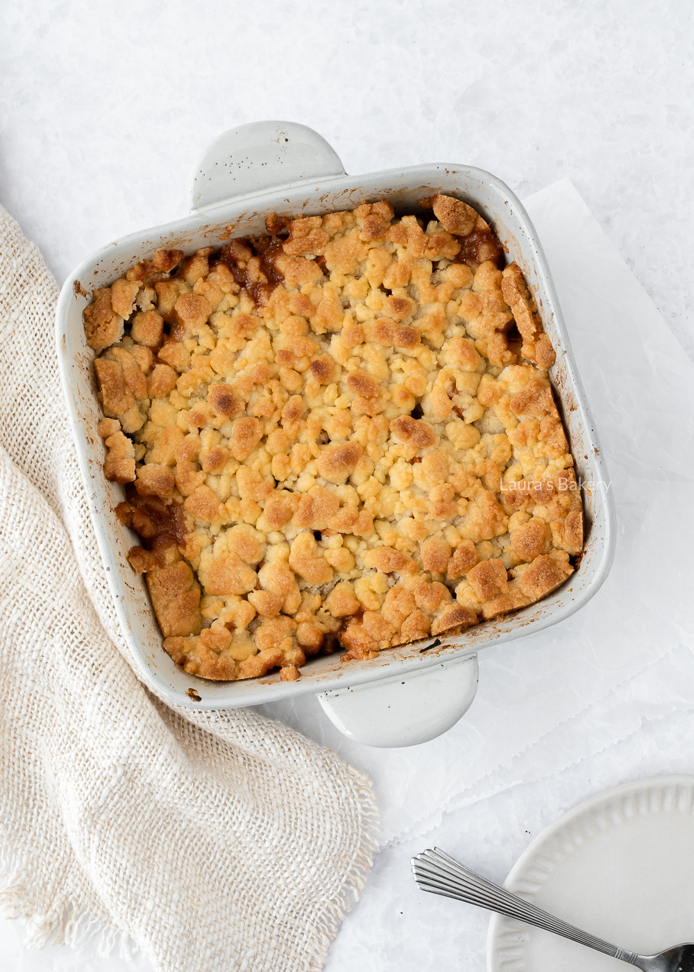 ovendish with apple crumble