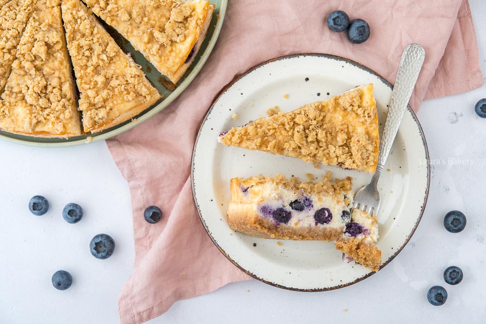 Blueberry crumble cheesecake-3