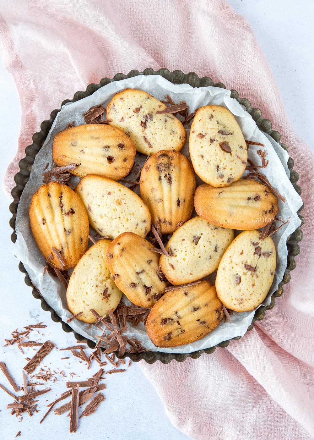 Easy Chocolate chip madeleines recipe