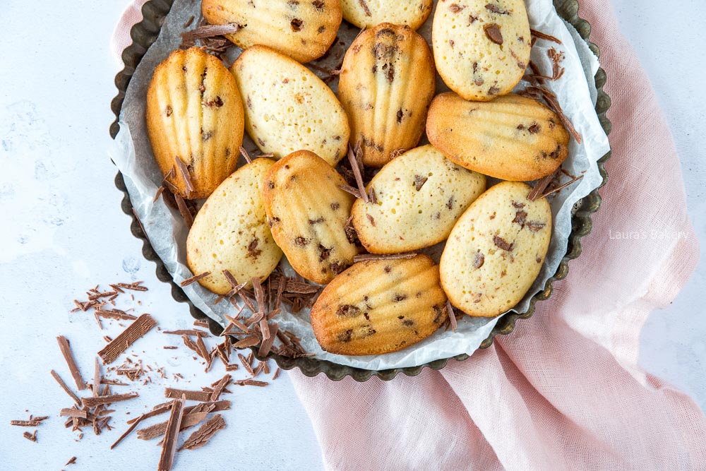 Chocolate chip madeleines-2