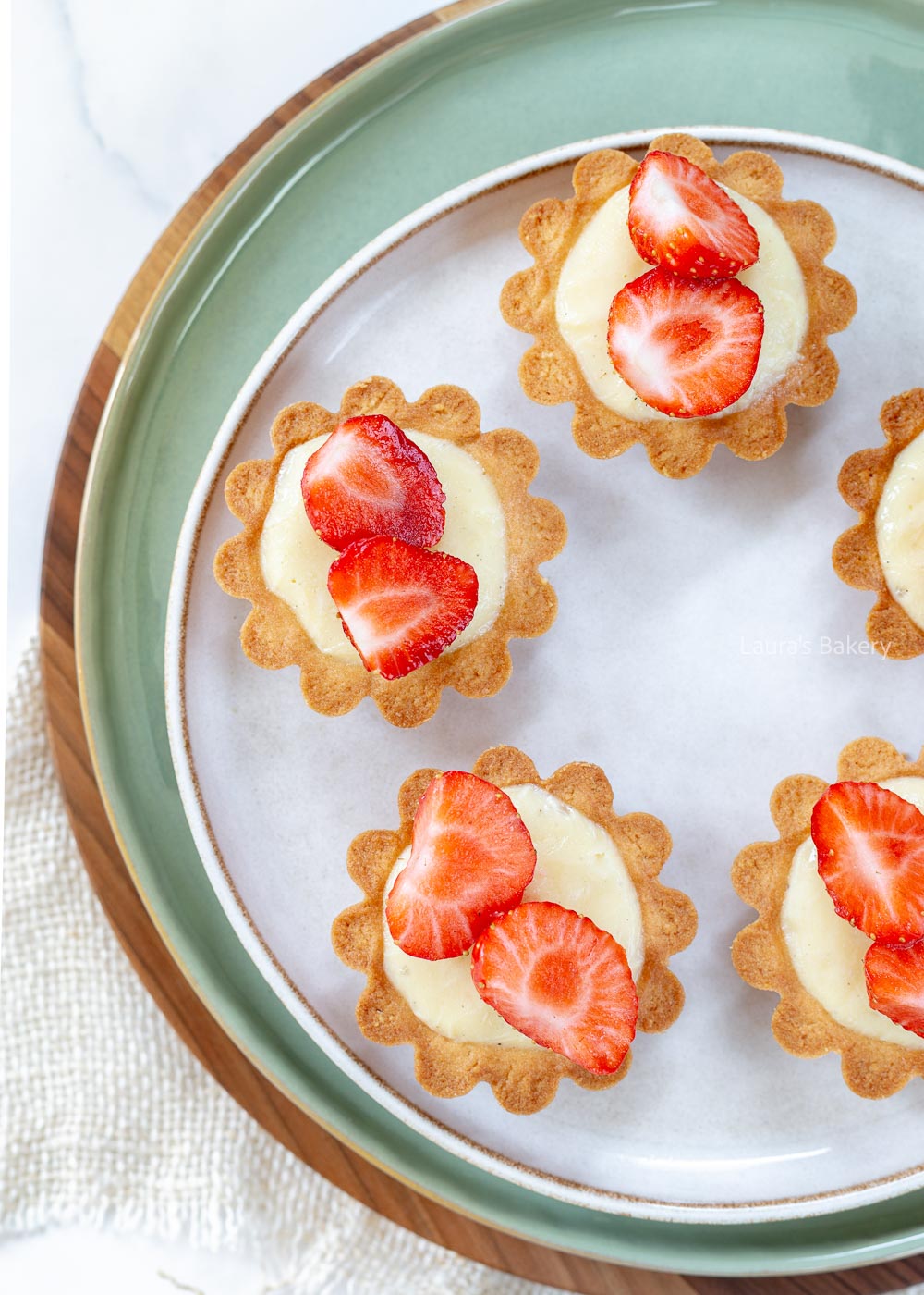 Mini strawberry tartlets with pastry cream