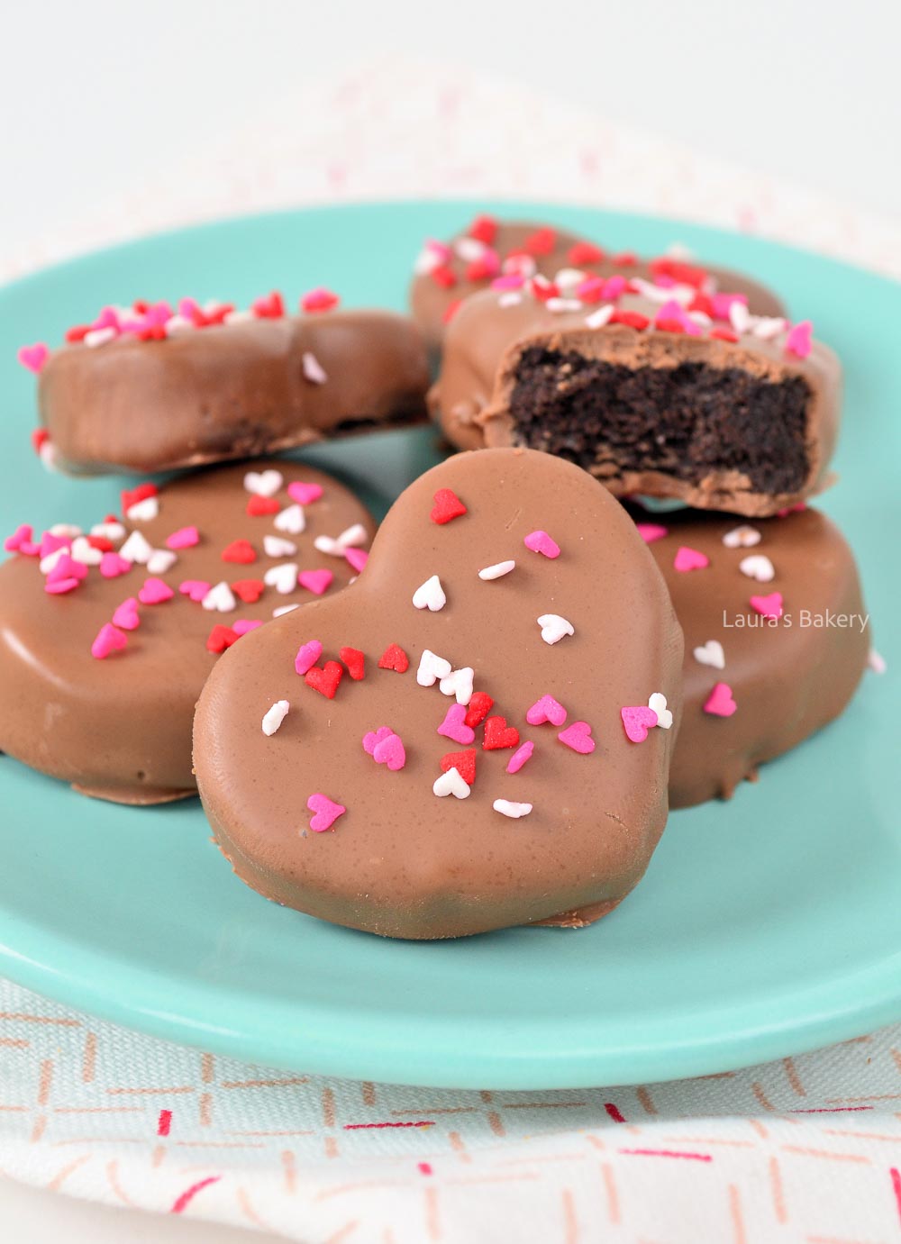 Valentine’s day heart Oreo truffles (no-bake)