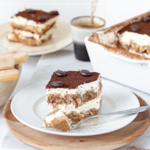 Classic tiramisu with no eggs