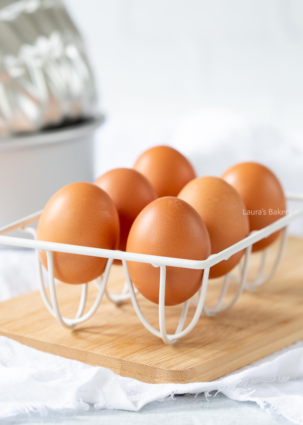 How to substitute eggs in baking